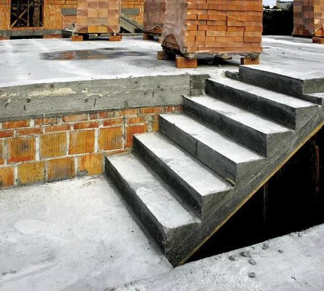 Jak wykonać schody żelbetowe - krok po kroku bez błędów i kosztów