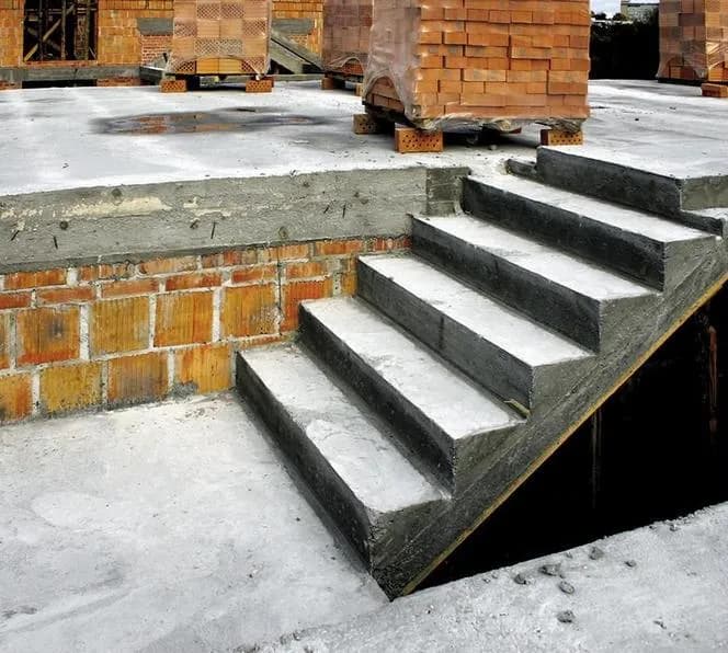 Jak wykonać schody żelbetowe - krok po kroku bez błędów i kosztów