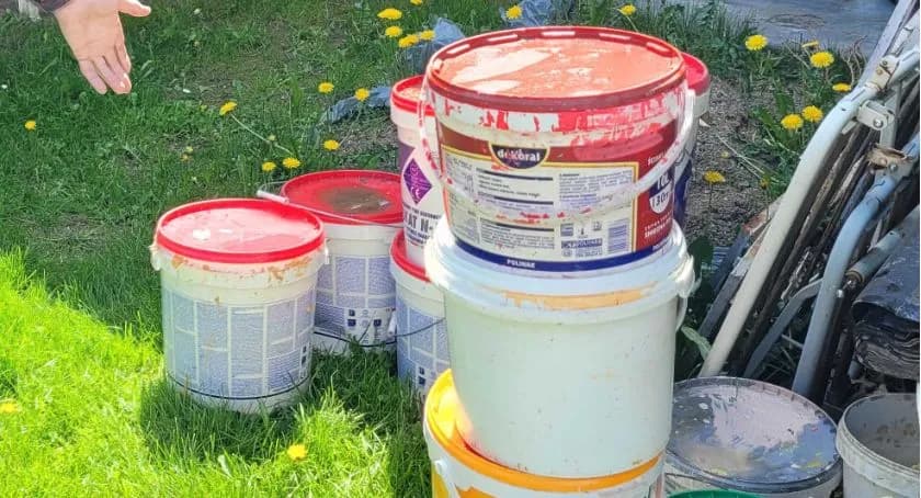 Gdzie wyrzucić farby po remoncie? Sprawdź, jak uniknąć kar za nielegalne składowanie Gdzie wyrzucić farby po remoncie? Sprawdź, jak uniknąć kar za nielegalne składowanie