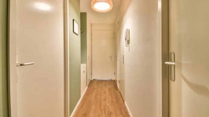 Co na ścianę w przedpokoju - 5 pomysłów, które odmienią Twoją przestrzeń