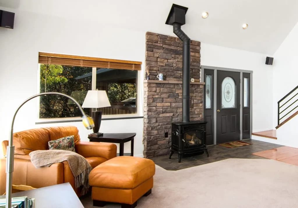 Jakie kolory i materiały połączyć z kamieniem na ścianie?